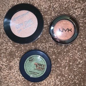 3 for $15 🍒 Single eyeshadows